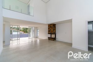 Casa em Condomínio à venda com 292m², 4 dormitórios, 4 suítes, 4 vagas, no bairro Alphaville em PORTO ALEGRE