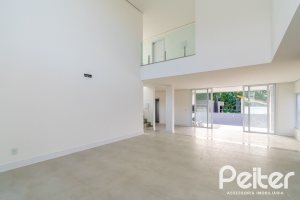 Casa em Condomínio à venda com 292m², 4 dormitórios, 4 suítes, 4 vagas, no bairro Alphaville em PORTO ALEGRE