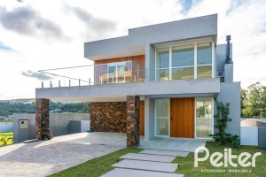 Casa em Condomínio à venda com 292m², 4 dormitórios, 4 suítes, 4 vagas, no bairro Alphaville em PORTO ALEGRE