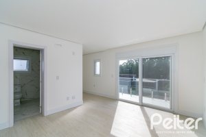 Casa em Condomínio à venda com 292m², 4 dormitórios, 4 suítes, 4 vagas, no bairro Alphaville em PORTO ALEGRE