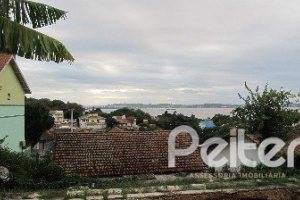 Terreno à venda, no bairro Tristeza em Porto Alegre