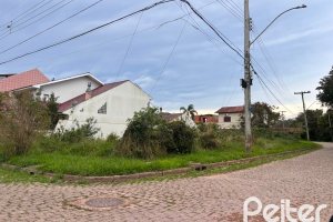 Terreno à venda, no bairro Guarujá em Porto Alegre