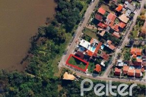 Terreno à venda, no bairro Guarujá em Porto Alegre