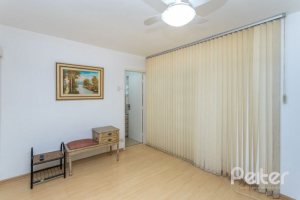 Casa em Condomínio à venda com 290m², 4 dormitórios, 2 suítes, 2 vagas, no bairro Ipanema em Porto Alegre