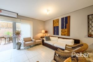 Casa em Condomínio à venda com 190m², 3 dormitórios, 1 suíte, 2 vagas, no bairro Tristeza em Porto Alegre