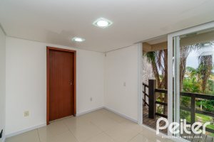 Casa à venda com 262m², 3 dormitórios, 1 suíte, 2 vagas, no bairro Jardim Isabel em Porto Alegre