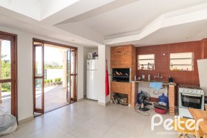 Casa à venda com 380m², 4 dormitórios, 4 suítes, 3 vagas, no bairro Vila Assunção em Porto Alegre