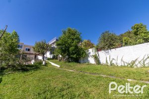 Casa à venda com 380m², 4 dormitórios, 4 suítes, 3 vagas, no bairro Vila Assunção em Porto Alegre