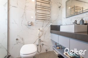 Casa em Condomínio à venda com 186m², 3 dormitórios, 1 suíte, 2 vagas, no bairro Sétimo Céu em Porto Alegre