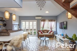 Casa em Condomínio à venda com 186m², 3 dormitórios, 1 suíte, 2 vagas, no bairro Sétimo Céu em Porto Alegre
