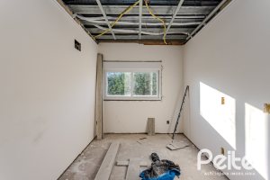 Casa em Condomínio à venda com 237m², 4 dormitórios, 4 suítes, 3 vagas, no bairro Vila Assunção em Porto Alegre