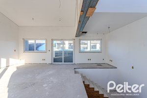 Casa em Condomínio à venda com 237m², 4 dormitórios, 4 suítes, 3 vagas, no bairro Vila Assunção em Porto Alegre
