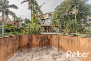 Casa à venda com 450m², 4 dormitórios, 3 suítes, 5 vagas, no bairro Vila Conceição em Porto Alegre