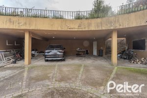 Casa à venda com 450m², 4 dormitórios, 3 suítes, 5 vagas, no bairro Vila Conceição em Porto Alegre