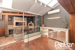 Casa em Condomínio à venda com 176m², 3 dormitórios, 1 suíte, 2 vagas, no bairro Ipanema em Porto Alegre