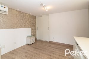 Casa em Condomínio à venda com 176m², 3 dormitórios, 1 suíte, 2 vagas, no bairro Ipanema em Porto Alegre