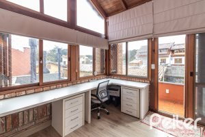 Casa em Condomínio à venda com 176m², 3 dormitórios, 1 suíte, 2 vagas, no bairro Ipanema em Porto Alegre