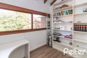 Casa em Condomínio à venda com 176m², 3 dormitórios, 1 suíte, 2 vagas, no bairro Ipanema em Porto Alegre