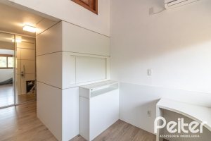 Casa em Condomínio à venda com 176m², 3 dormitórios, 1 suíte, 2 vagas, no bairro Ipanema em Porto Alegre