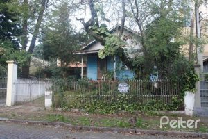 Terreno à venda com 669m², no bairro Tristeza em Porto Alegre