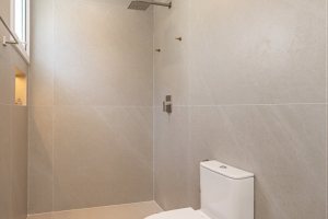 Casa em Condomínio à venda com 387m², 4 dormitórios, 4 suítes, 5 vagas, no bairro Alphaville em PORTO ALEGRE