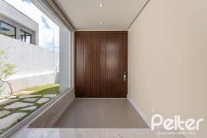 Casa em Condomínio à venda com 387m², 4 dormitórios, 4 suítes, 5 vagas, no bairro Alphaville em PORTO ALEGRE