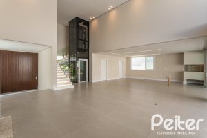 Casa em Condomínio à venda com 387m², 4 dormitórios, 4 suítes, 5 vagas, no bairro Alphaville em PORTO ALEGRE