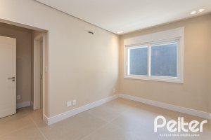 Casa em Condomínio à venda com 387m², 4 dormitórios, 4 suítes, 5 vagas, no bairro Alphaville em PORTO ALEGRE