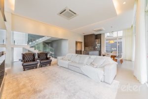  à venda, no bairro  em 