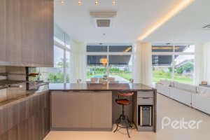  à venda, no bairro  em 