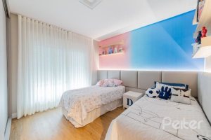  à venda, no bairro  em 