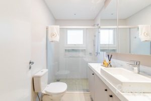  à venda, no bairro  em 