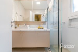  à venda, no bairro  em 