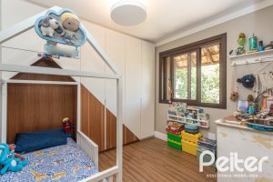 Casa em Condomínio à venda com 143m², 4 dormitórios, 1 suíte, 2 vagas, no bairro Tristeza em Porto Alegre