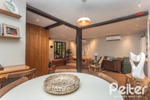 Casa em Condomínio à venda com 143m², 4 dormitórios, 1 suíte, 2 vagas, no bairro Tristeza em Porto Alegre