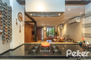 Casa em Condomínio à venda com 143m², 4 dormitórios, 1 suíte, 2 vagas, no bairro Tristeza em Porto Alegre