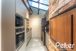 Casa em Condomínio à venda com 143m², 4 dormitórios, 1 suíte, 2 vagas, no bairro Tristeza em Porto Alegre