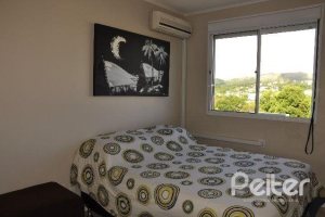 Apartamento à venda com 46m², 2 dormitórios, 1 vaga, no bairro Ipanema em PORTO ALEGRE
