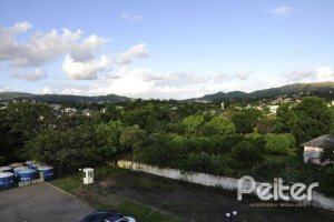 Apartamento à venda com 46m², 2 dormitórios, 1 vaga, no bairro Ipanema em PORTO ALEGRE