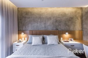 Apartamento à venda com 100m², 3 dormitórios, 1 suíte, 2 vagas, no bairro Cristal em Porto Alegre