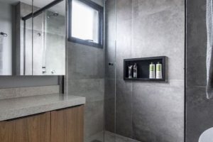 Apartamento à venda com 100m², 3 dormitórios, 1 suíte, 2 vagas, no bairro Cristal em Porto Alegre