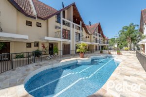 Casa em Condomínio à venda com 179m², 3 dormitórios, 1 suíte, 2 vagas, no bairro Tristeza em Porto Alegre