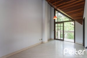 Casa em Condomínio à venda com 179m², 3 dormitórios, 1 suíte, 2 vagas, no bairro Tristeza em Porto Alegre