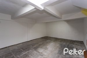 Casa em Condomínio à venda com 179m², 3 dormitórios, 1 suíte, 2 vagas, no bairro Tristeza em Porto Alegre