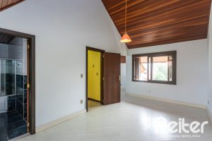 Casa em Condomínio à venda com 179m², 3 dormitórios, 1 suíte, 2 vagas, no bairro Tristeza em Porto Alegre