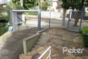 Casa em Condomínio à venda com 198m², 3 dormitórios, 1 suíte, 2 vagas, no bairro Tristeza em Porto Alegre