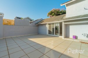 Casa em Condomínio à venda com 343m², 3 dormitórios, 3 suítes, 3 vagas, no bairro Tristeza em Porto Alegre