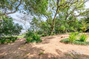 Casa em Condomínio à venda com 343m², 3 dormitórios, 3 suítes, 3 vagas, no bairro Tristeza em Porto Alegre