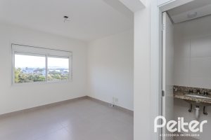 Apartamento à venda com 74m², 2 dormitórios, 1 suíte, 2 vagas, no bairro Tristeza em Porto Alegre
