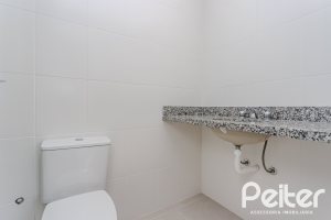 Apartamento à venda com 74m², 2 dormitórios, 1 suíte, 2 vagas, no bairro Tristeza em Porto Alegre